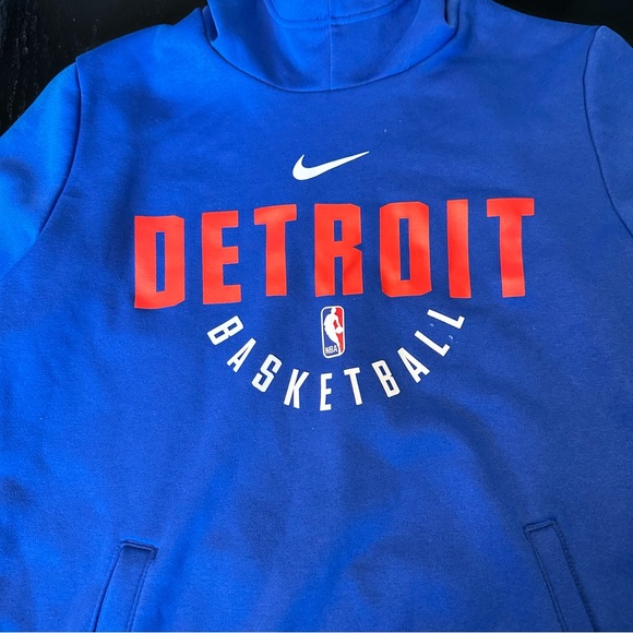 Nike XS Detroit Basketball NBA Blue and Red Hoodie Sweatshirt Sports Pullover - Picture 8 of 9